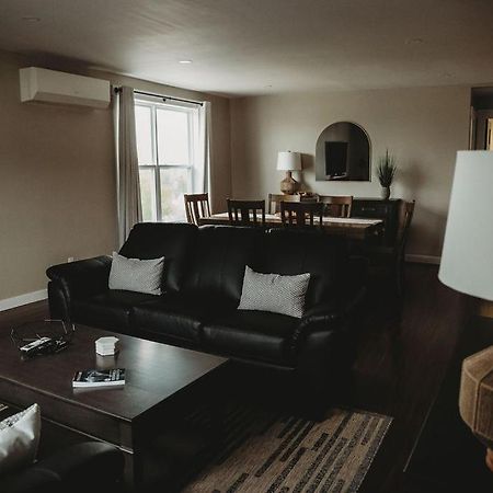 Riverside Suites แกรนด์ฟอลส์-วินด์เซอร์ ภายนอก รูปภาพ
